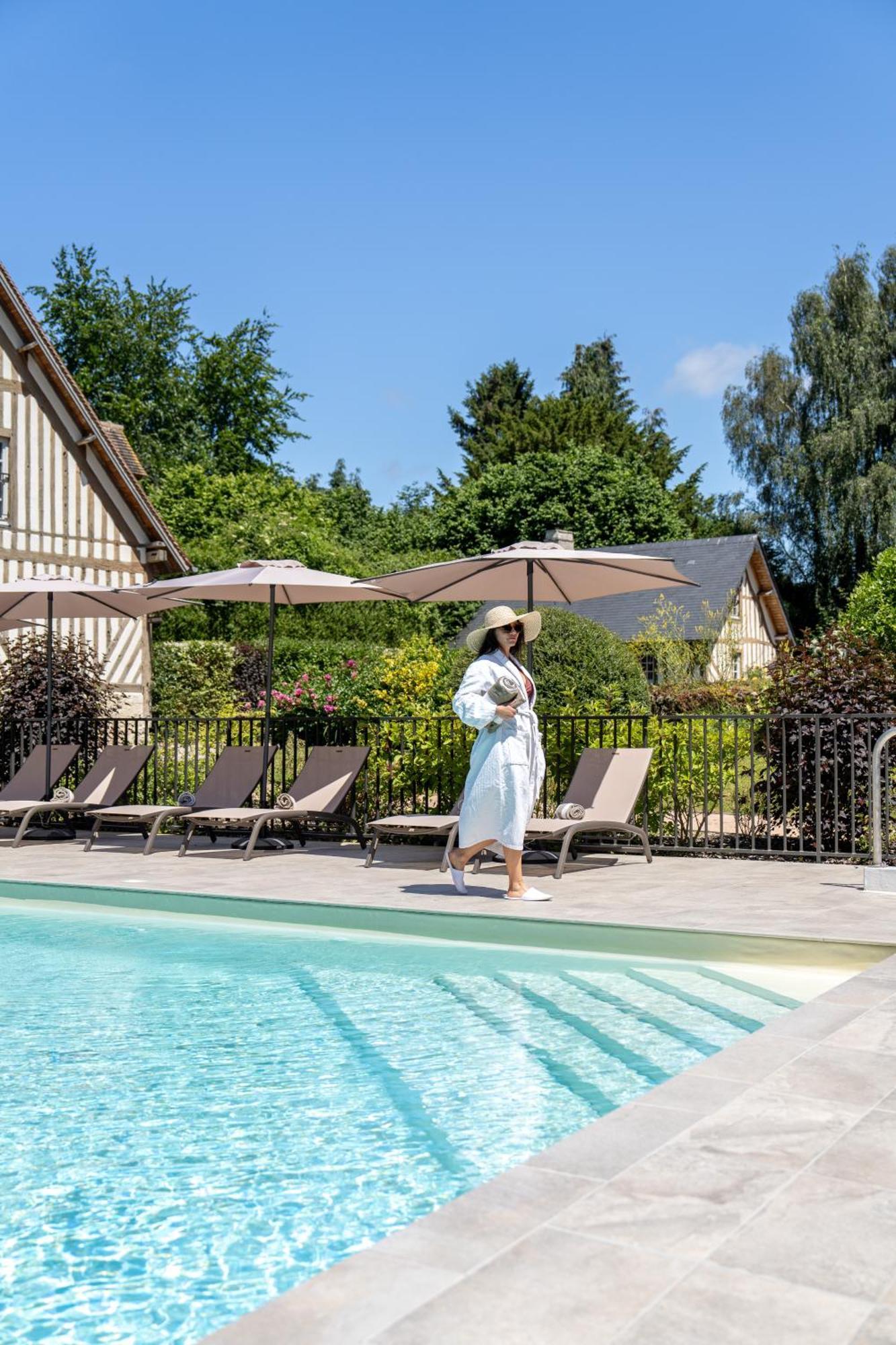 Les Manoirs Des Portes De Deauville - Small Luxury Hotel Of The World Canapville  Exterior foto