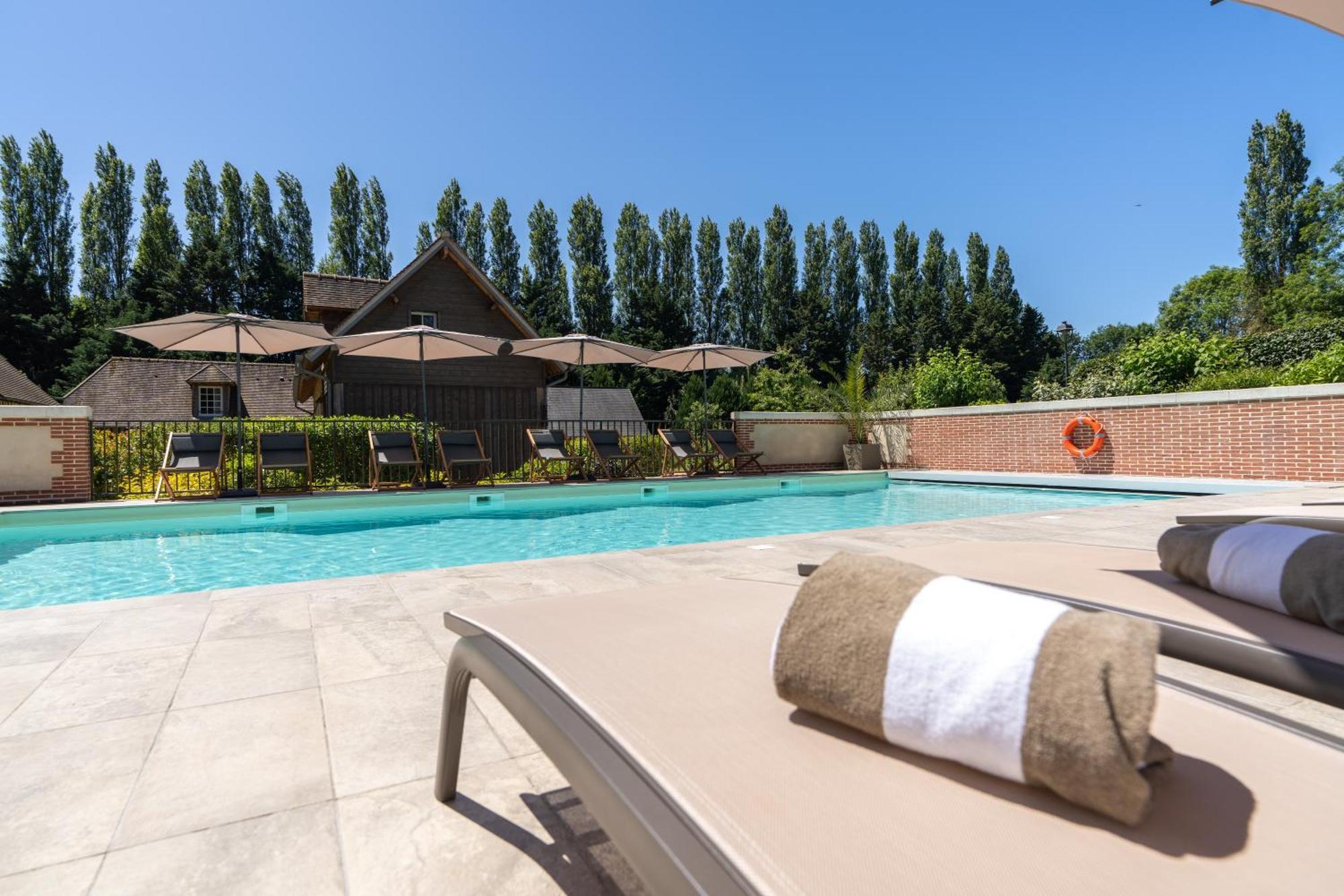 Les Manoirs Des Portes De Deauville - Small Luxury Hotel Of The World Canapville  Exterior foto