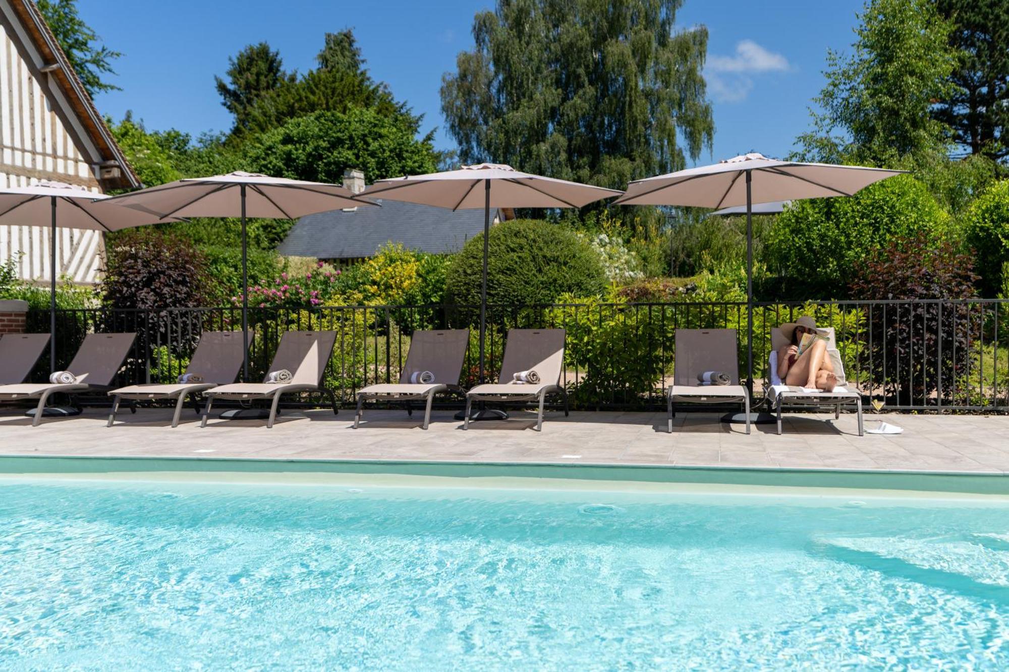 Les Manoirs Des Portes De Deauville - Small Luxury Hotel Of The World Canapville  Exterior foto