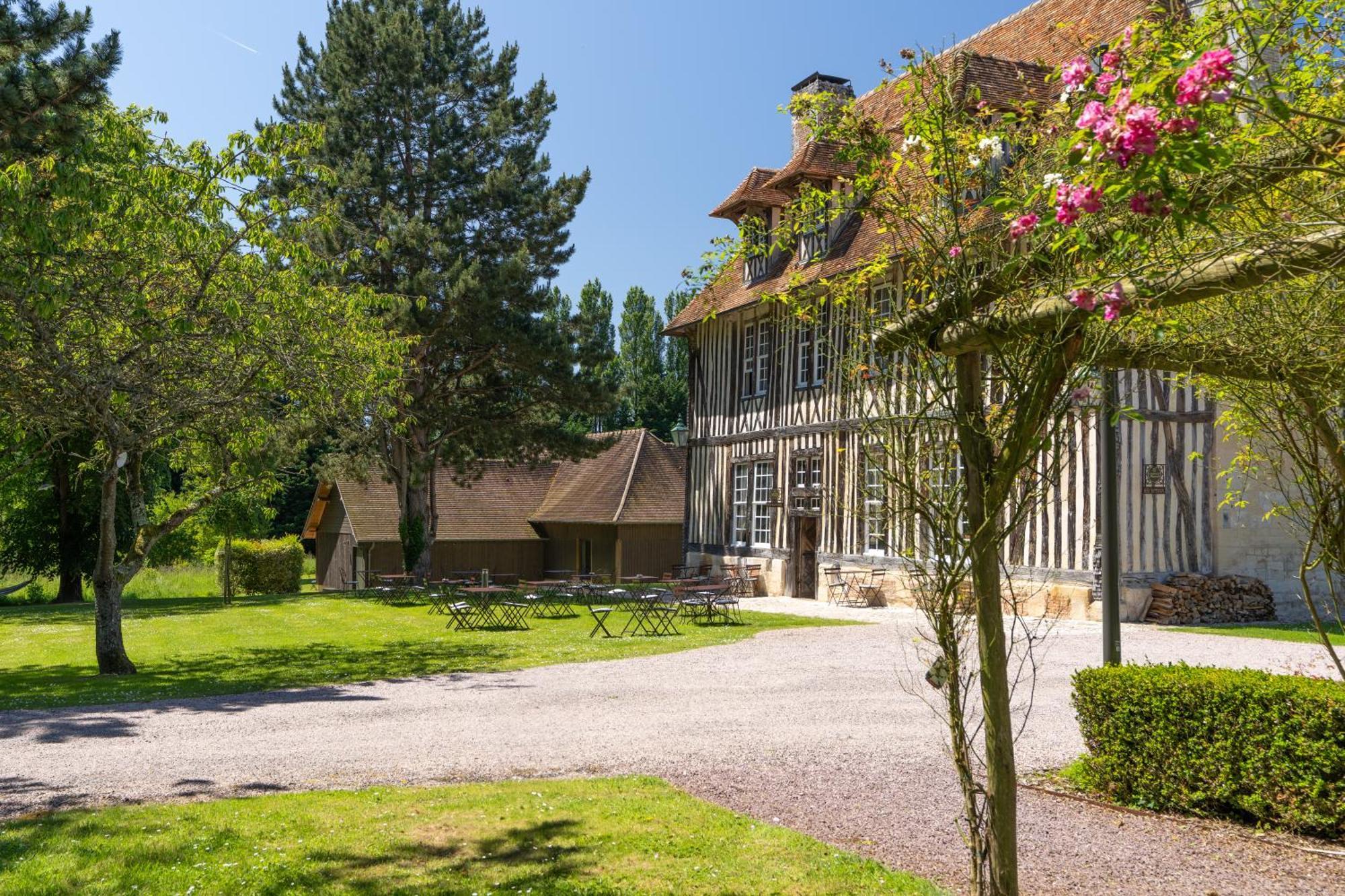 Les Manoirs Des Portes De Deauville - Small Luxury Hotel Of The World Canapville  Exterior foto