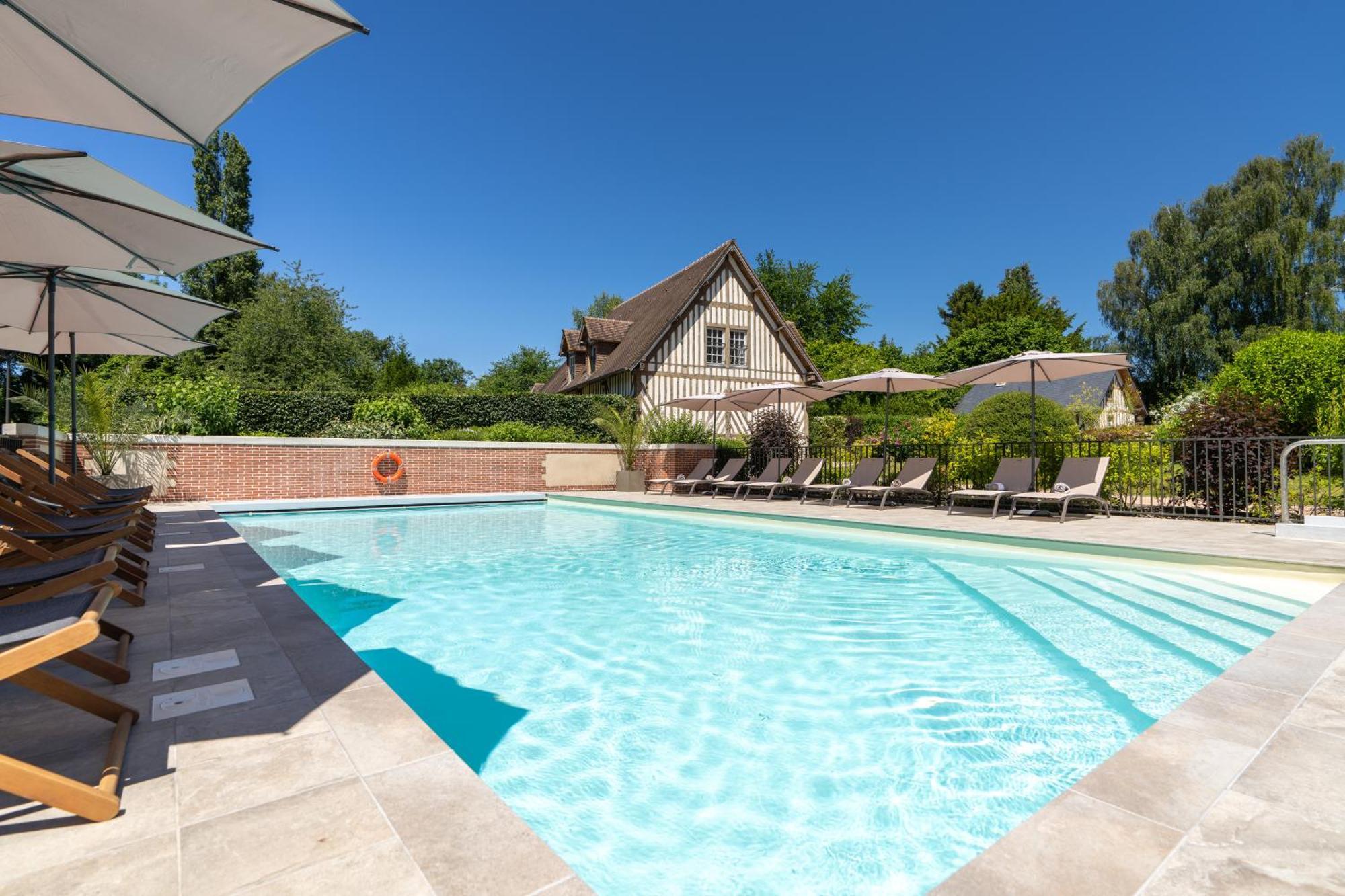 Les Manoirs Des Portes De Deauville - Small Luxury Hotel Of The World Canapville  Exterior foto